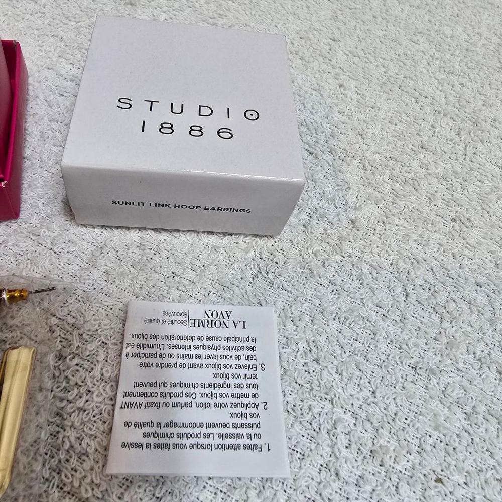 Women's STUDIO 1886 Gold Sunlit Link Hoop Earrings One Size - Picture 4 of 4